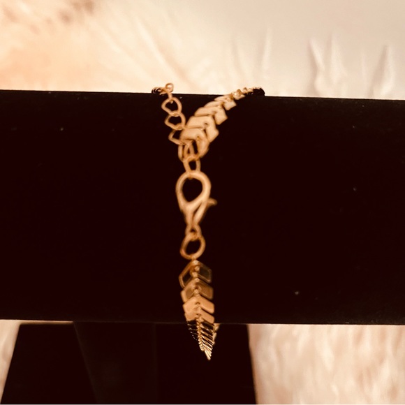 Necklace and bracelet set - Picture 5 of 8